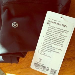 NWT Lululemon In Movement tights 28”